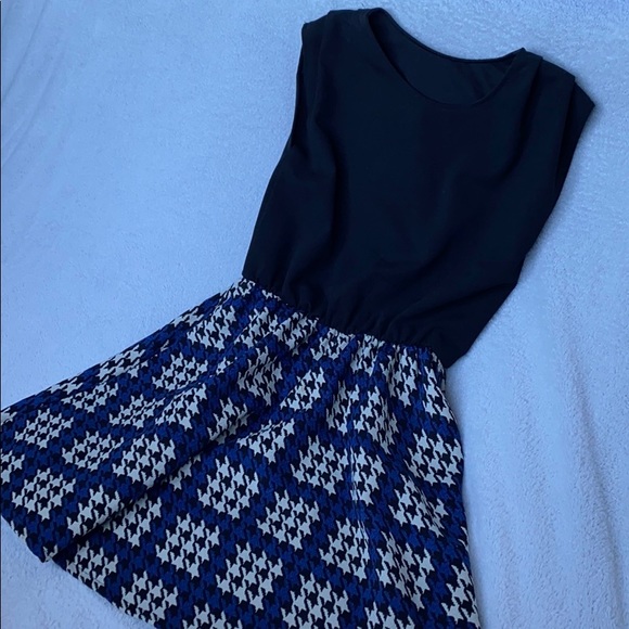 White blue Tweed bottom dress - Picture 1 of 5